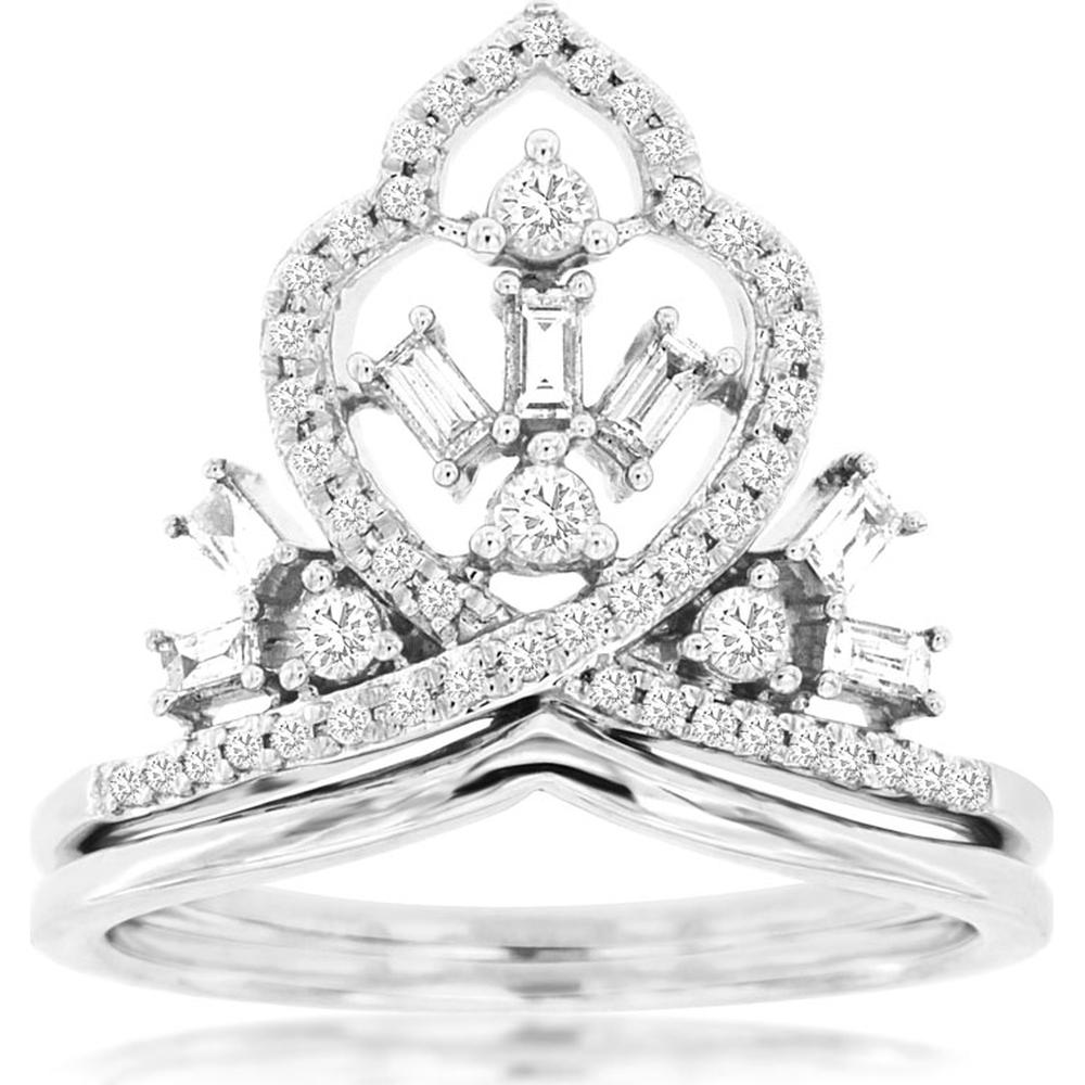 Royal 14K White Gold Diamond Ring - Elegant Brilliance