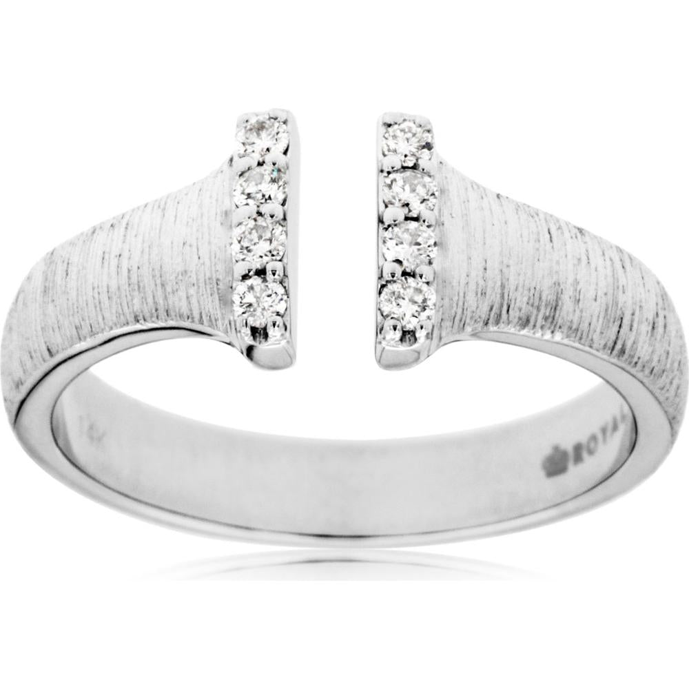 Royal 14K White Gold Diamond Ring - Timeless Elegance