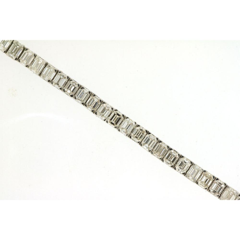 Royal 14K White Gold Diamond Tennis Bracelet - 6 Carat Total Diamond Weight