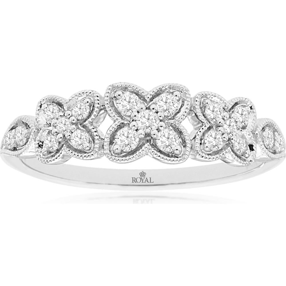 Royal 14K White Gold Diamond Wedding Band - Timeless Elegance