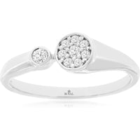 Royal 14K White Gold Diamond Wedding Band with 0.17 Carats Round-Cut Solitaire and Floral Cluster Diamonds