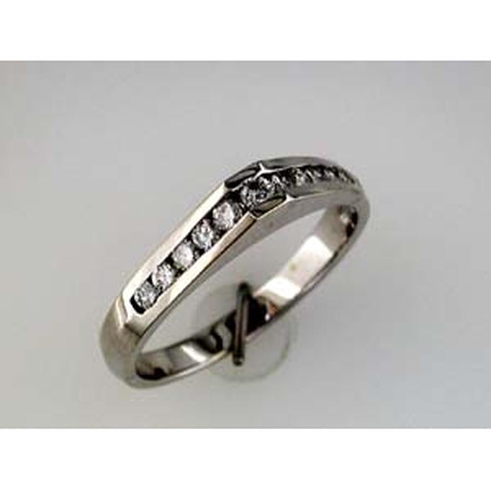 Royal 14K White Gold Diamond Wedding Ring - 0.31 Carat Round Diamond