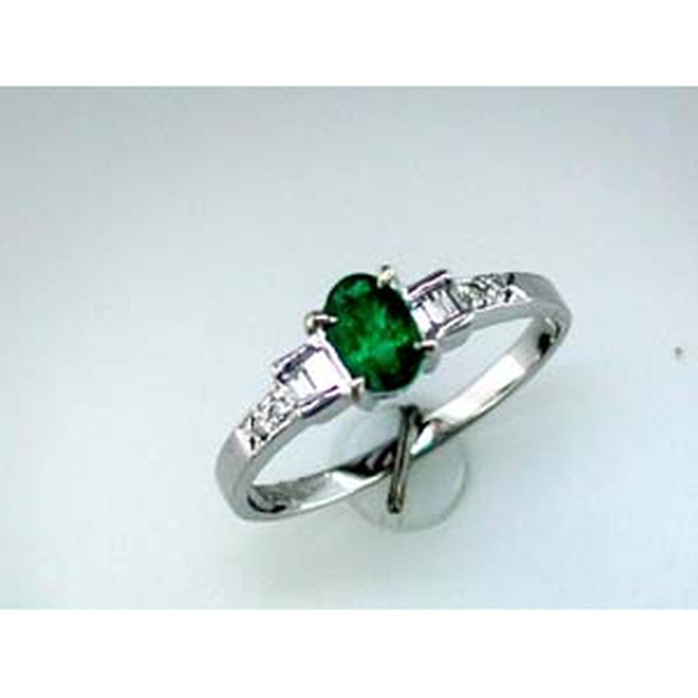 Royal 14K White Gold Emerald & Diamond Ring - Exquisite Elegance
