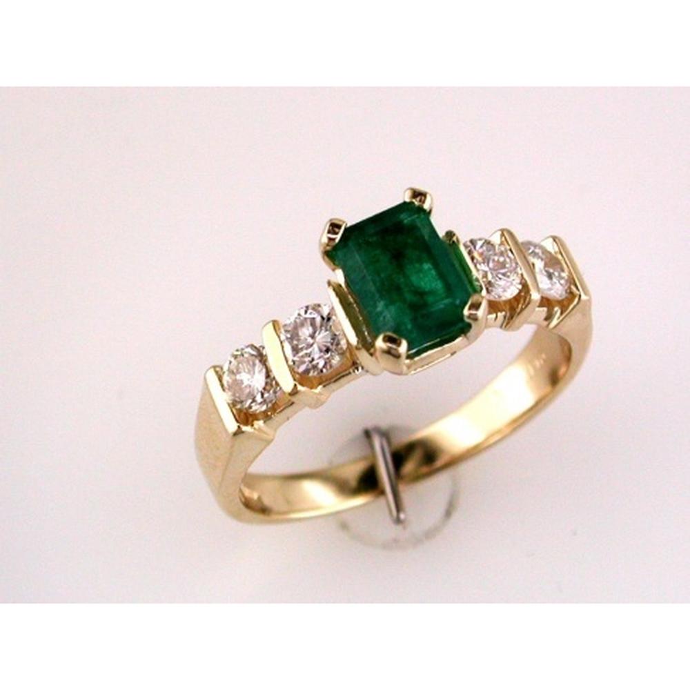 Royal 14K Yellow Gold 1.00 Carat Emerald & Diamond Ring