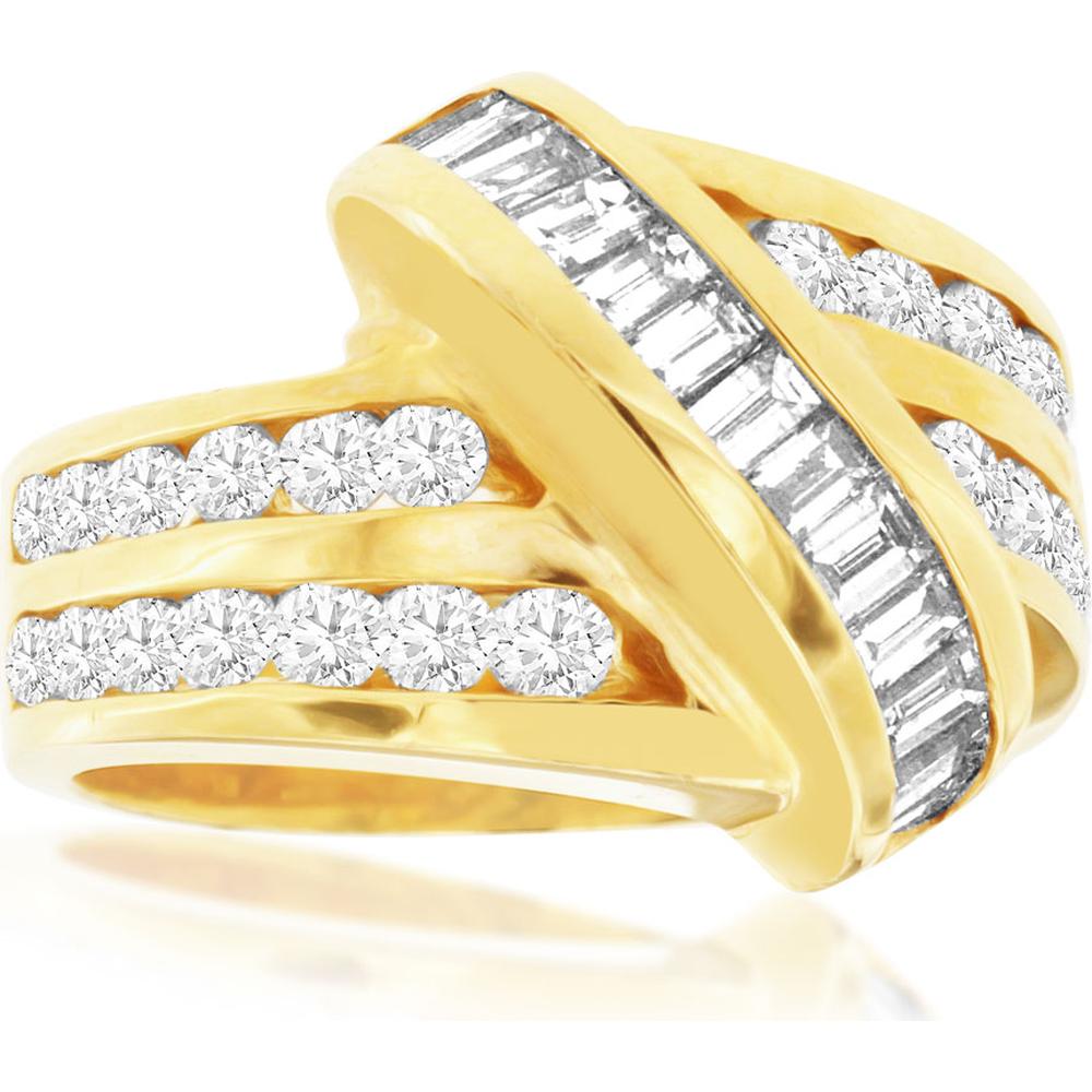 Royal 14K Yellow Gold 1.30 Carat Round and Baguette Diamond Halo Ring