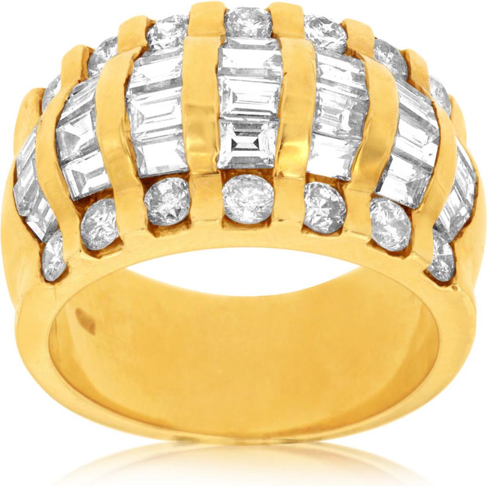 Royal 14K Yellow Gold Baguette and Round Diamond Ring - 2.65 Carat Total Diamond Weight