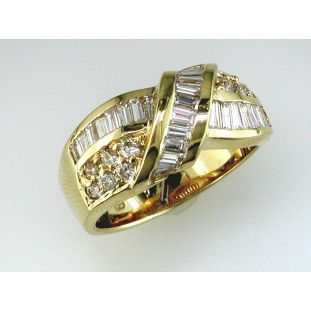 Royal 14K Yellow Gold Baguette and Round Diamond Wedding Ring - 1.40 Carat Total Diamond Weight