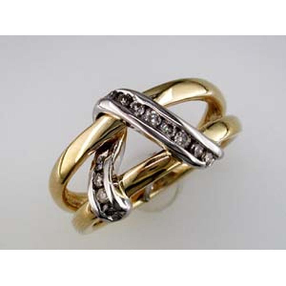 Royal 14K Yellow Gold Diamond Ring - 0.25 Carat Round Diamond