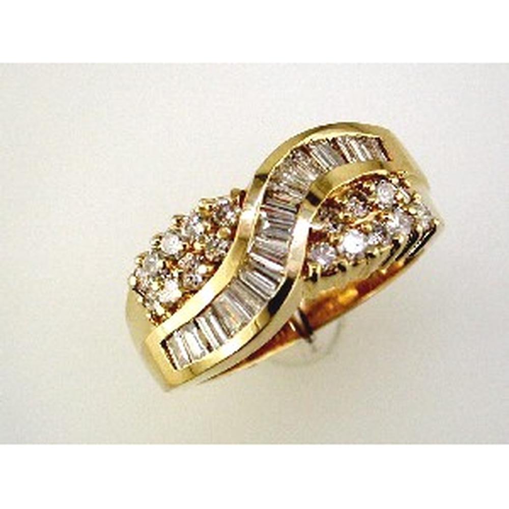 Royal 14K Yellow Gold Diamond Ring - 0.75 Carat Baguette Diamonds