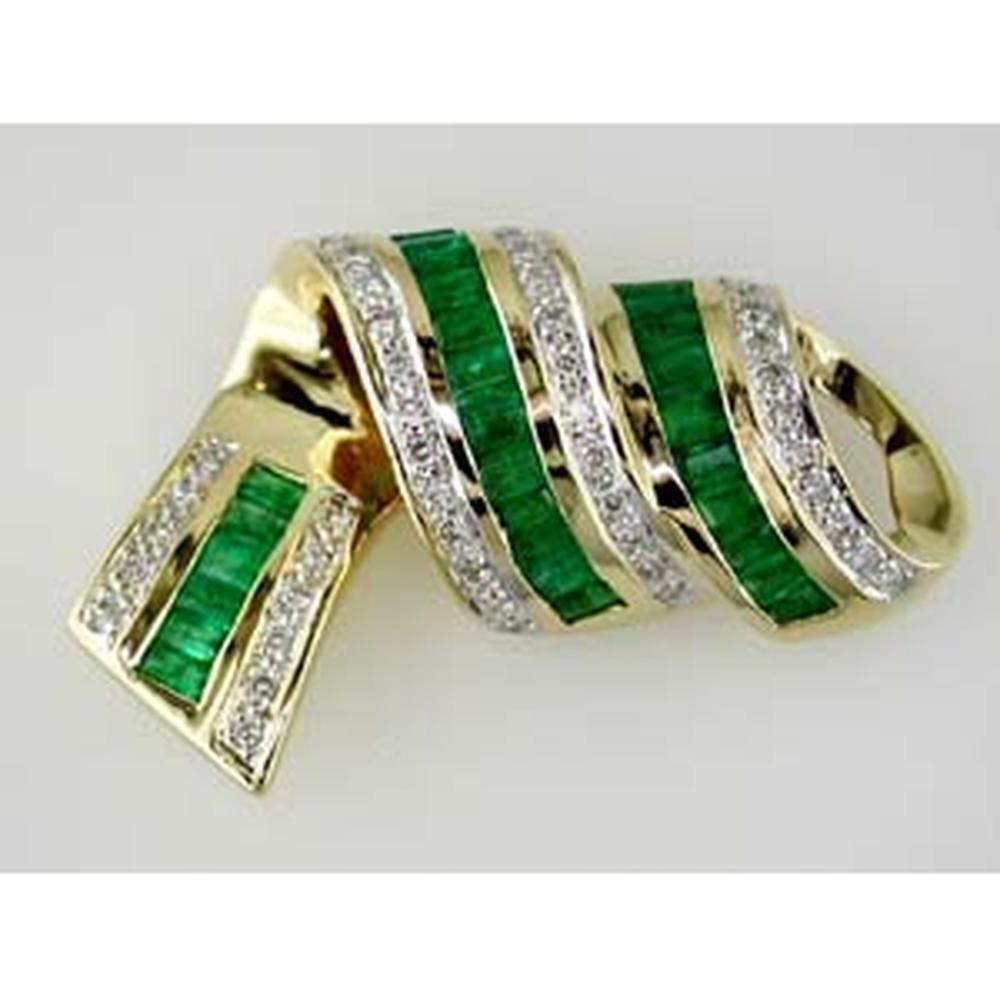 Royal 14K Yellow Gold Emerald & Diamond Pendant - Timeless Elegance