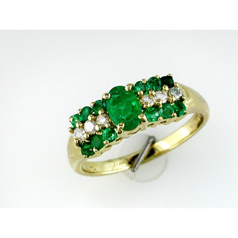 Royal 14K Yellow Gold Emerald & Diamond Ring - Timeless Elegance and Radiant Beauty