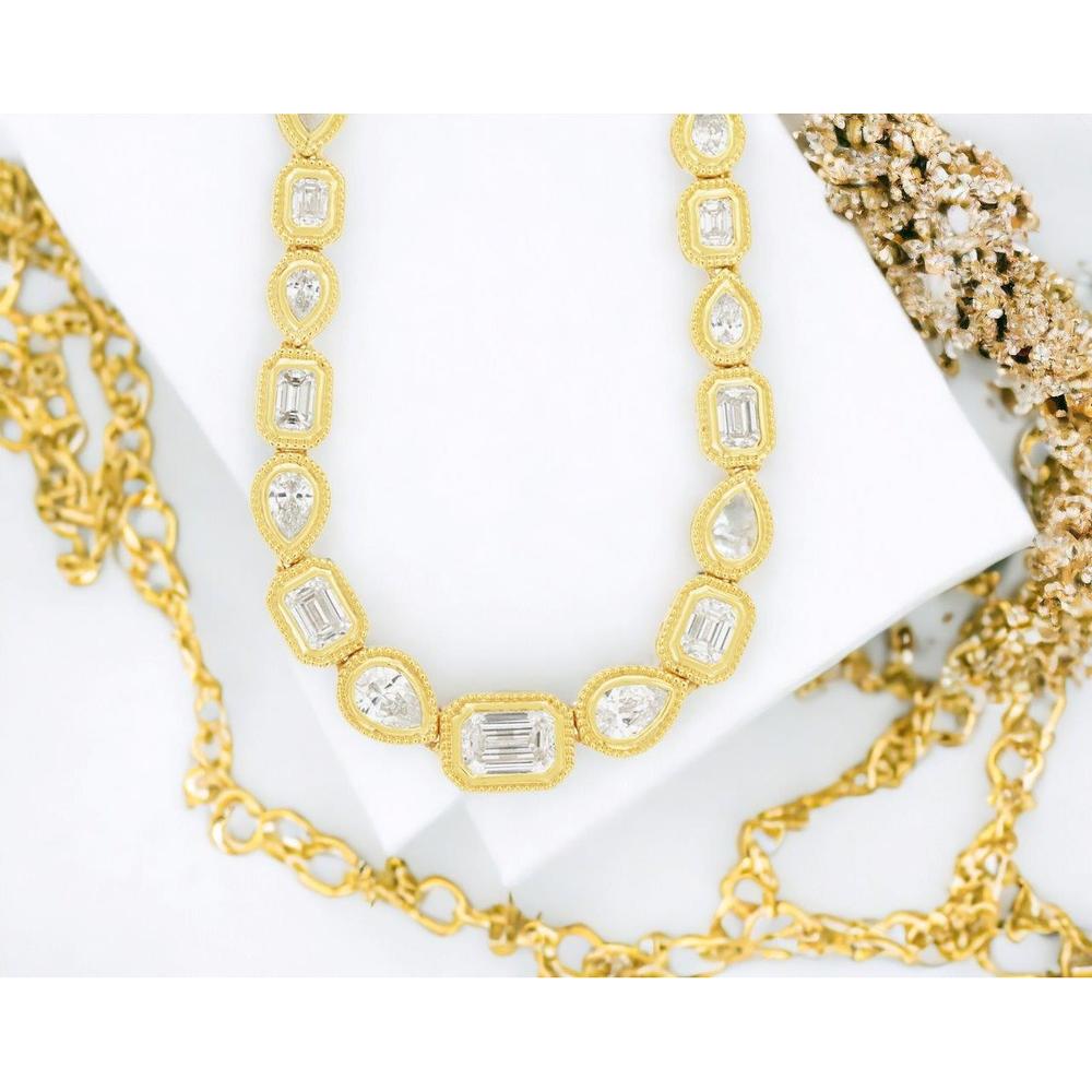 Royal 14K Yellow Gold Necklace with Pear and Emerald Cut Diamonds - 2.5 Carat Total Weight