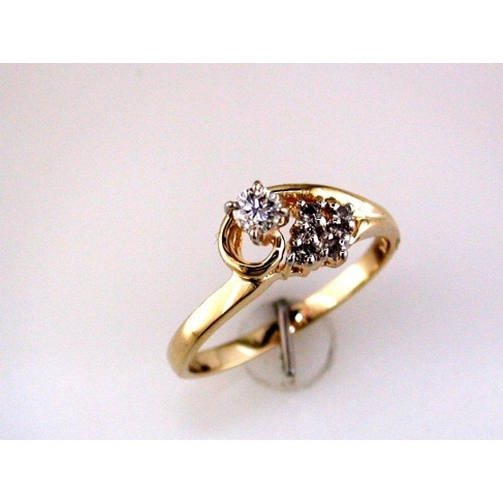 Royal 14K Yellow Gold Round Cut Diamond Engagement Ring - 0.21 Carat Total Diamond Weight