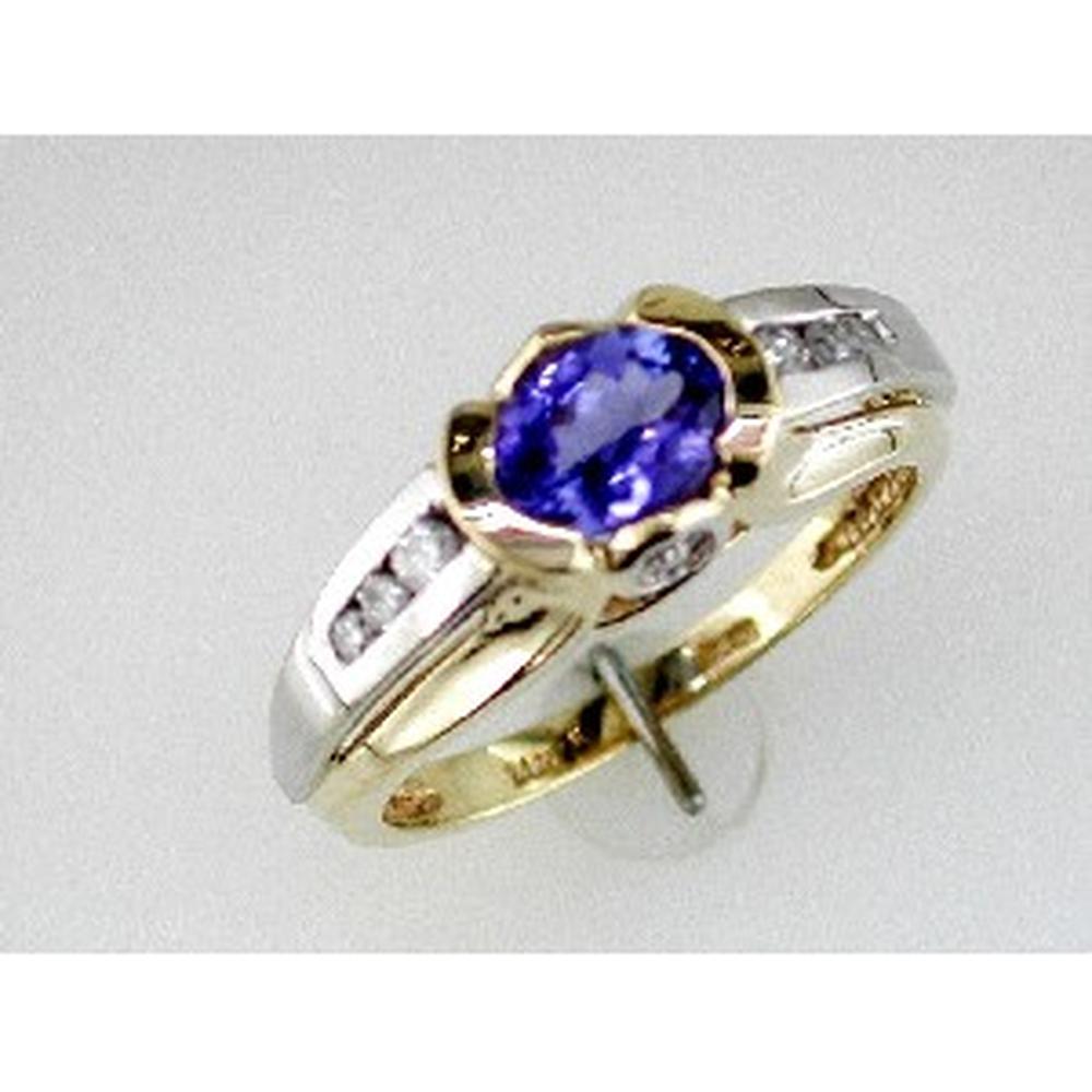 Royal 14K Yellow Gold Tanzanite & Diamond Ring - Exquisite Elegance