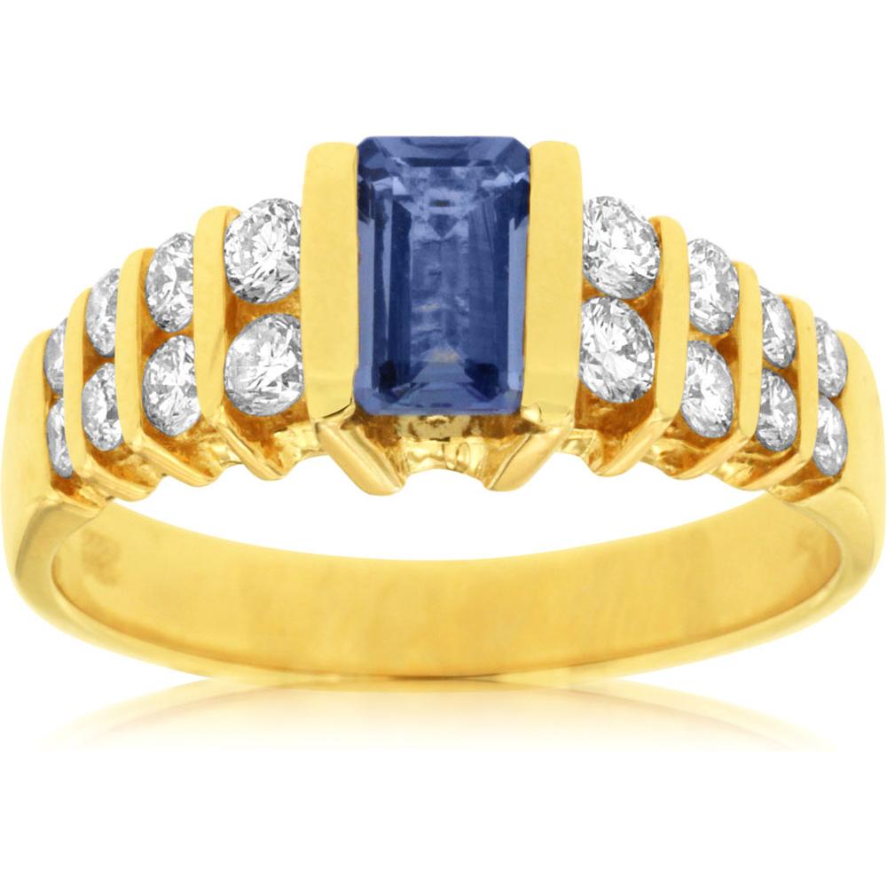 Royal 14K Yellow Gold Tanzanite & Diamond Ring - Exquisite Sophistication