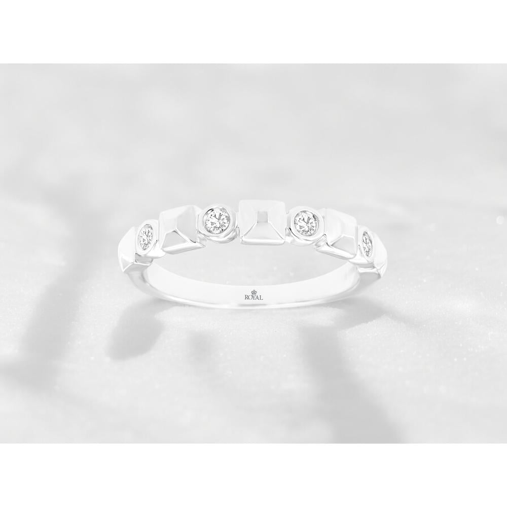 Royal 18K White Gold Geometric Diamond Wedding Band with Bezel-Set Diamonds - 0.12 Carat Total Diamond Weight
