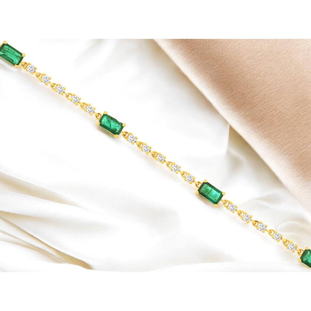 Royal 18K Yellow Gold Station Bracelet with Rectangular Emeralds and Round Diamonds - 1.60 Carats Emerald and 0.65 Carats Diamond Total Weight
