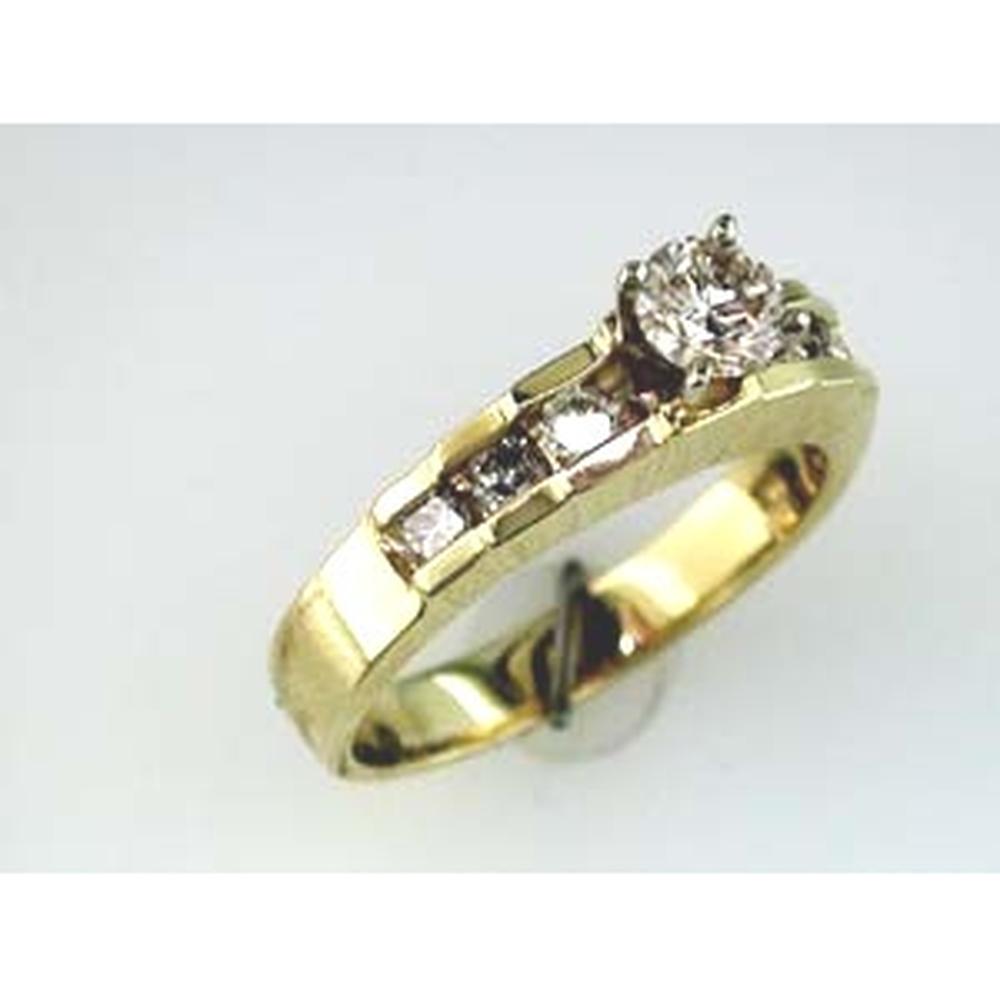 Royal Luxurious 14K Yellow Gold Diamond Engagement Ring - 0.75 Carat Total Diamond Weight
