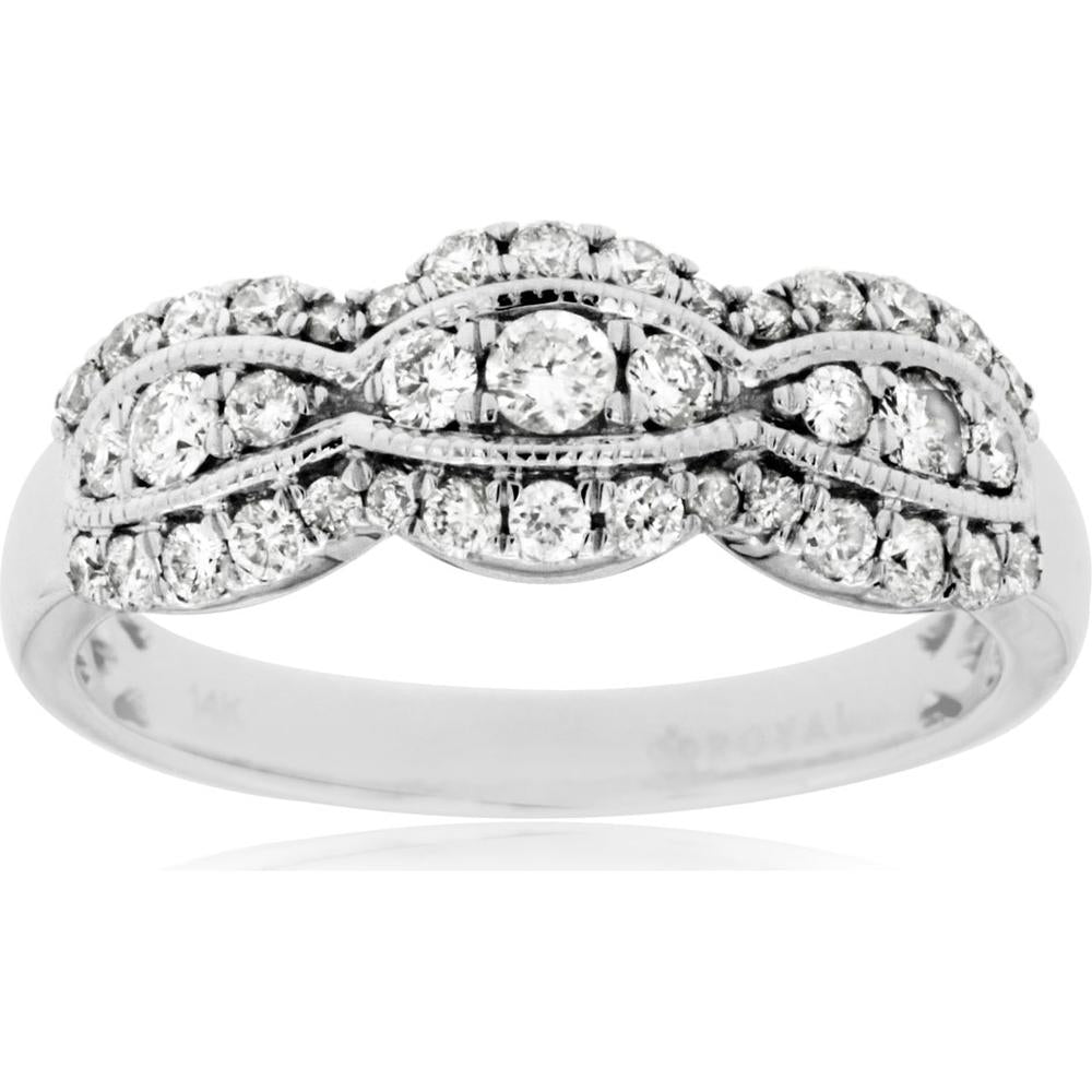 Royal Sparkling 14K White Gold Diamond Solitaire Ring - 0.57 Carat