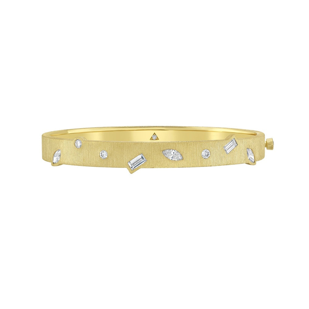 Ruchi New York - 18K Yellow Gold Éclat Bangle with Flush Set Mixed Shape White Diamonds - 1.05 Carat Total Diamond Weight