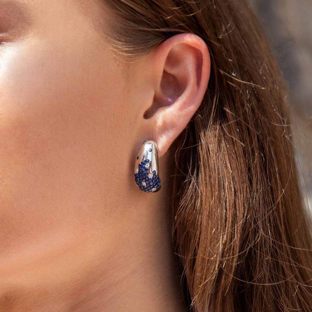Ruchi New York - Anse Blue Sapphire Huggie Hoop Earrings in 18K White Gold