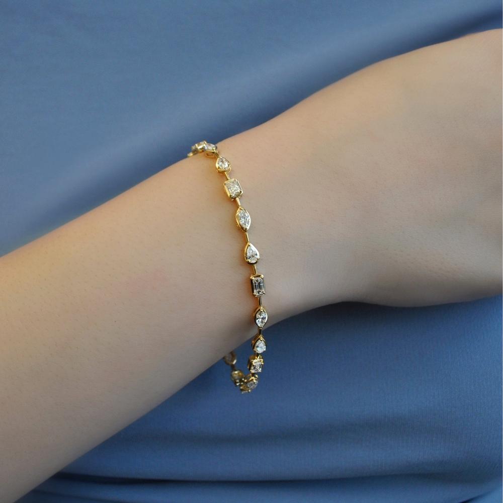 Ruchi New York - Ciara Diamond Bracelet in 18K Yellow Gold