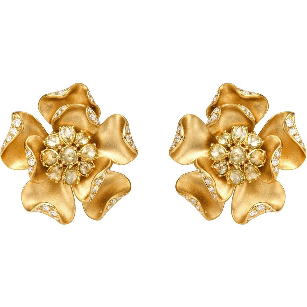 Ruchi New York - Daffodil Diamond Stud Earrings in 18K Yellow Gold