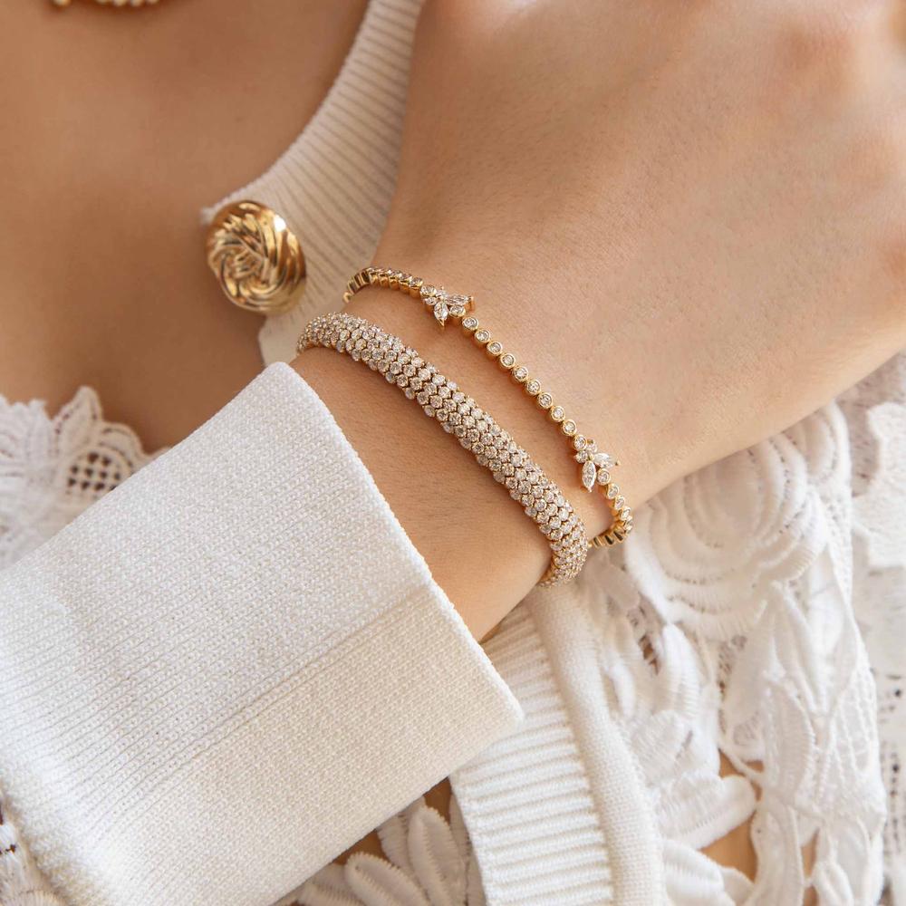 Ruchi New York - Klimt Diamond Bracelet in Yellow Gold in 18K Yellow Gold