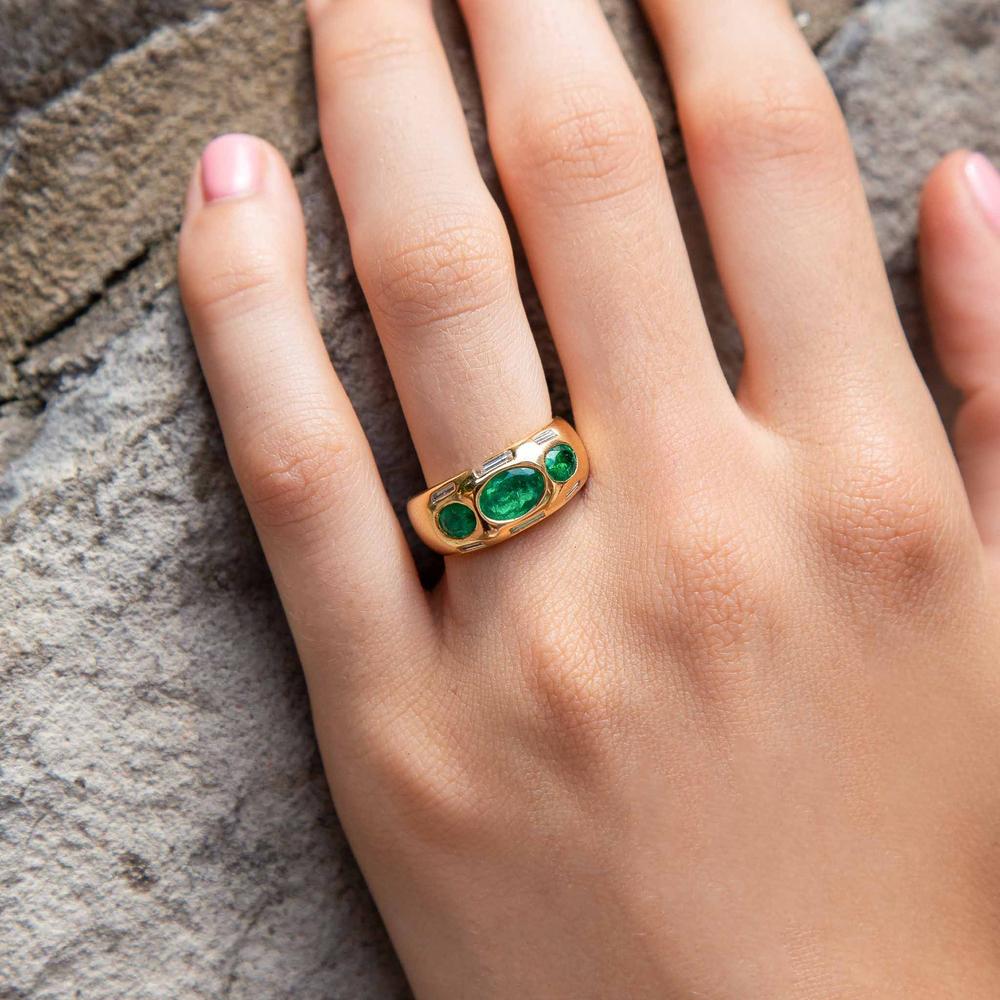 Ruchi New York - Milia Emerald Ring in 18K Yellow Gold