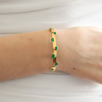 Ruchi New York - Palma Colombian Emerald Slim Bangle Bracelet in 18K Yellow Gold - Ruchi New York