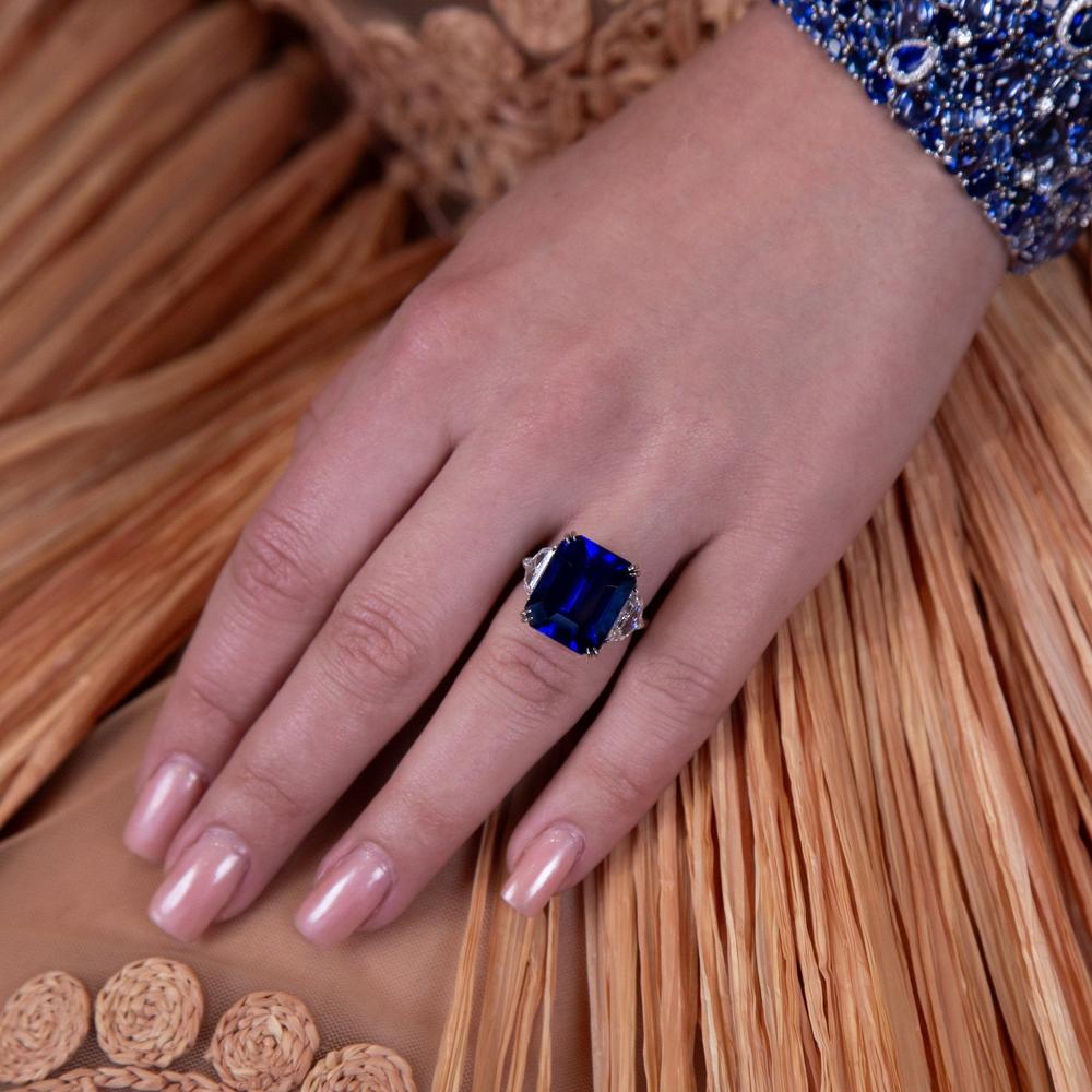 Ruchi New York - Royal Blue Sapphire Ring in 18K White Gold