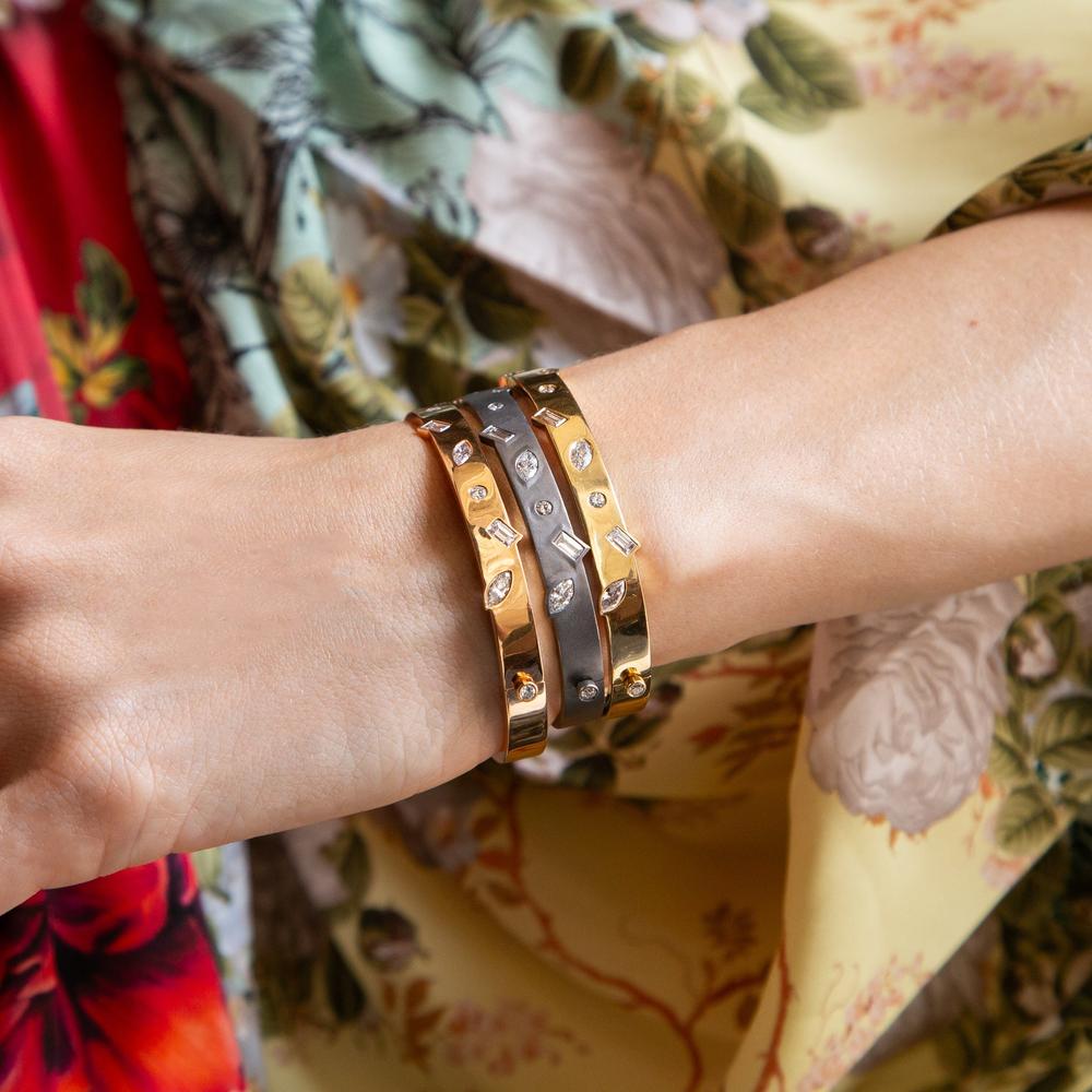 Ruchi New York - Solstice Mistral Diamond Bangle in 18K Yellow Gold
