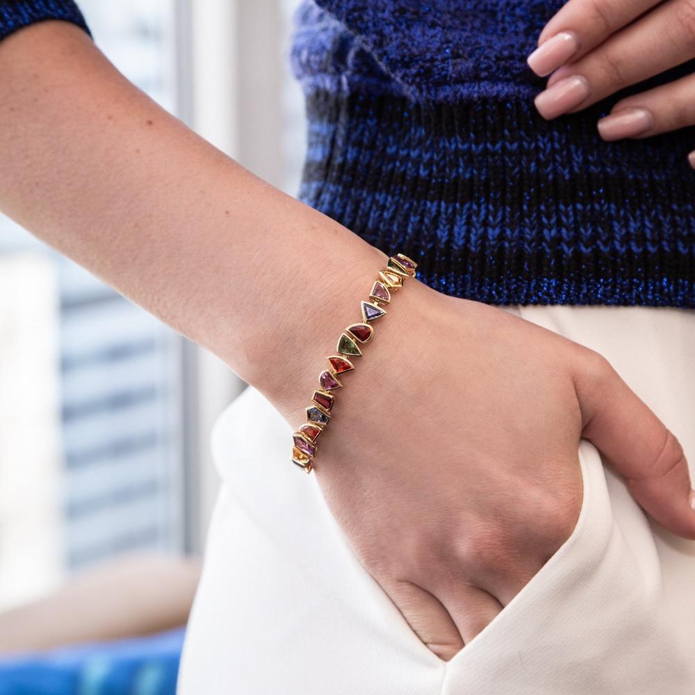 Ruchi New York - Vitrina Multi-Colored Sapphire Bracelet in 18K Yellow Gold