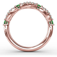 Scalloped Band with Round Emeralds and Pavé Diamonds by Fana - 0.81 Carat Total Gemstone Weight