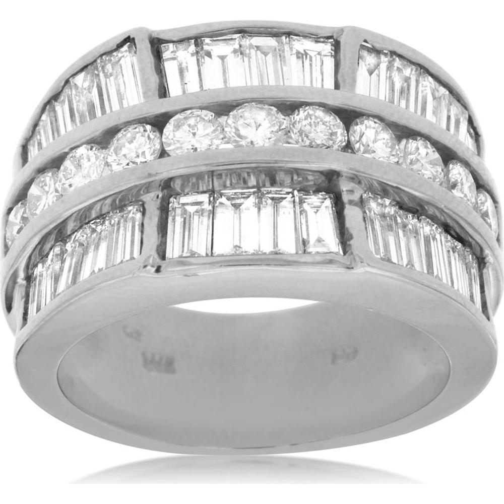 Sparkling 14K White Gold Baguette-Cut Diamond Ring