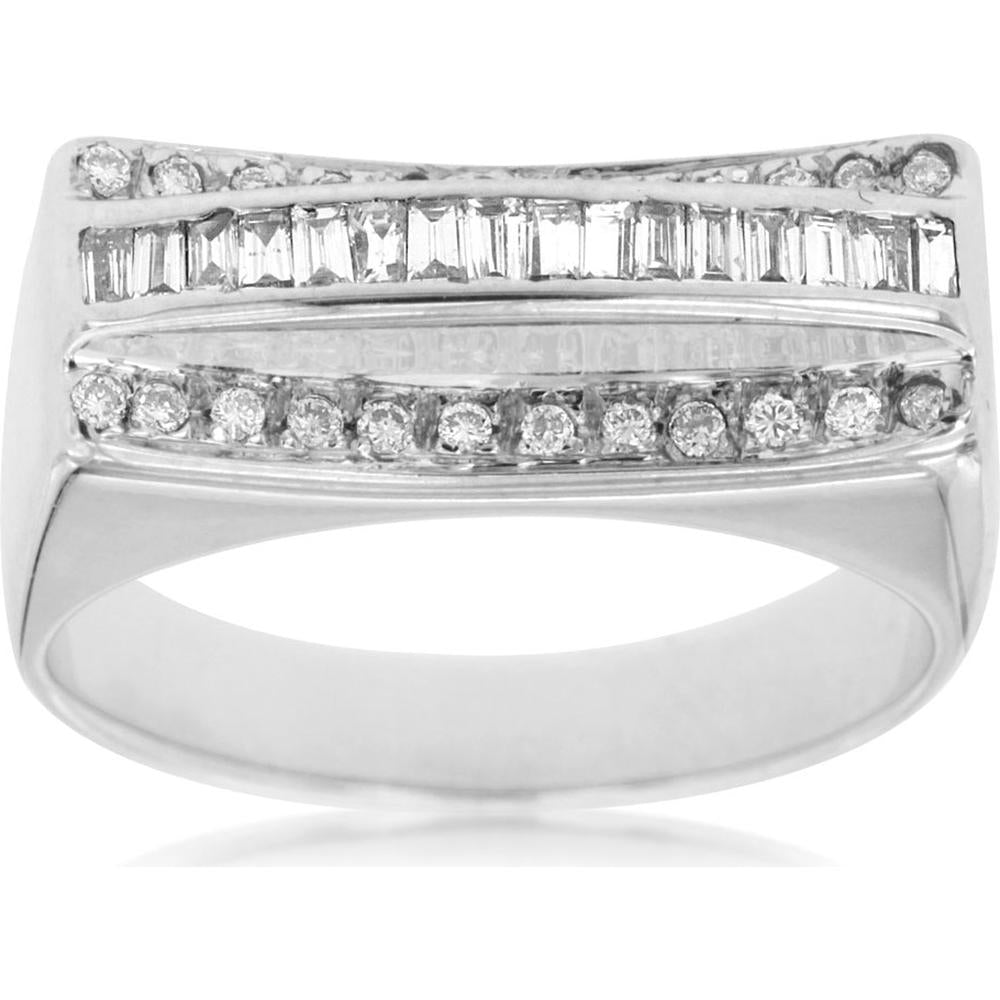 Sparkling 14K White Gold Diamond Ring - Baguette and Round Diamonds