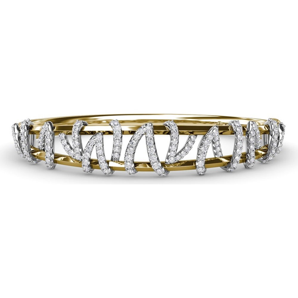 Spyre Bangle with Pavé Set Round Diamonds by Fana - 1.73 Carat Total Diamond Weight