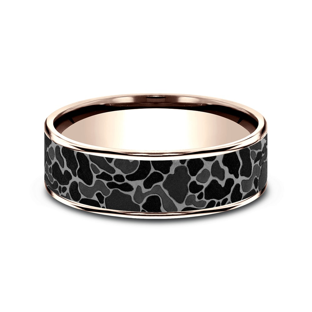 The Duck Camo Men's Wedding Band in 14K Rose Gold and Grey Tantalum - 7.5mm Width by Brook and Branch