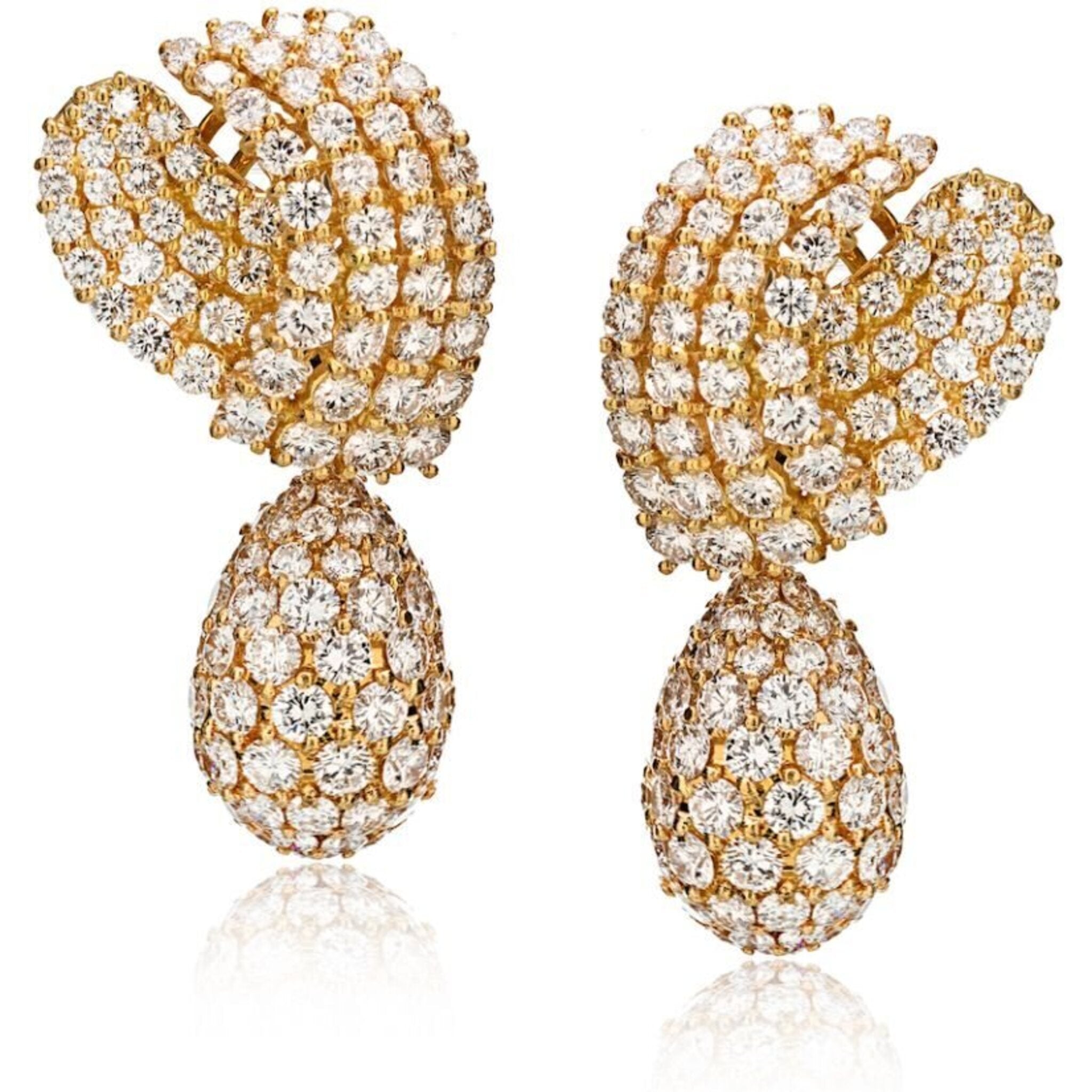 18K Yellow Gold 30.00 Carat Round Cut Diamond Drop Earrings