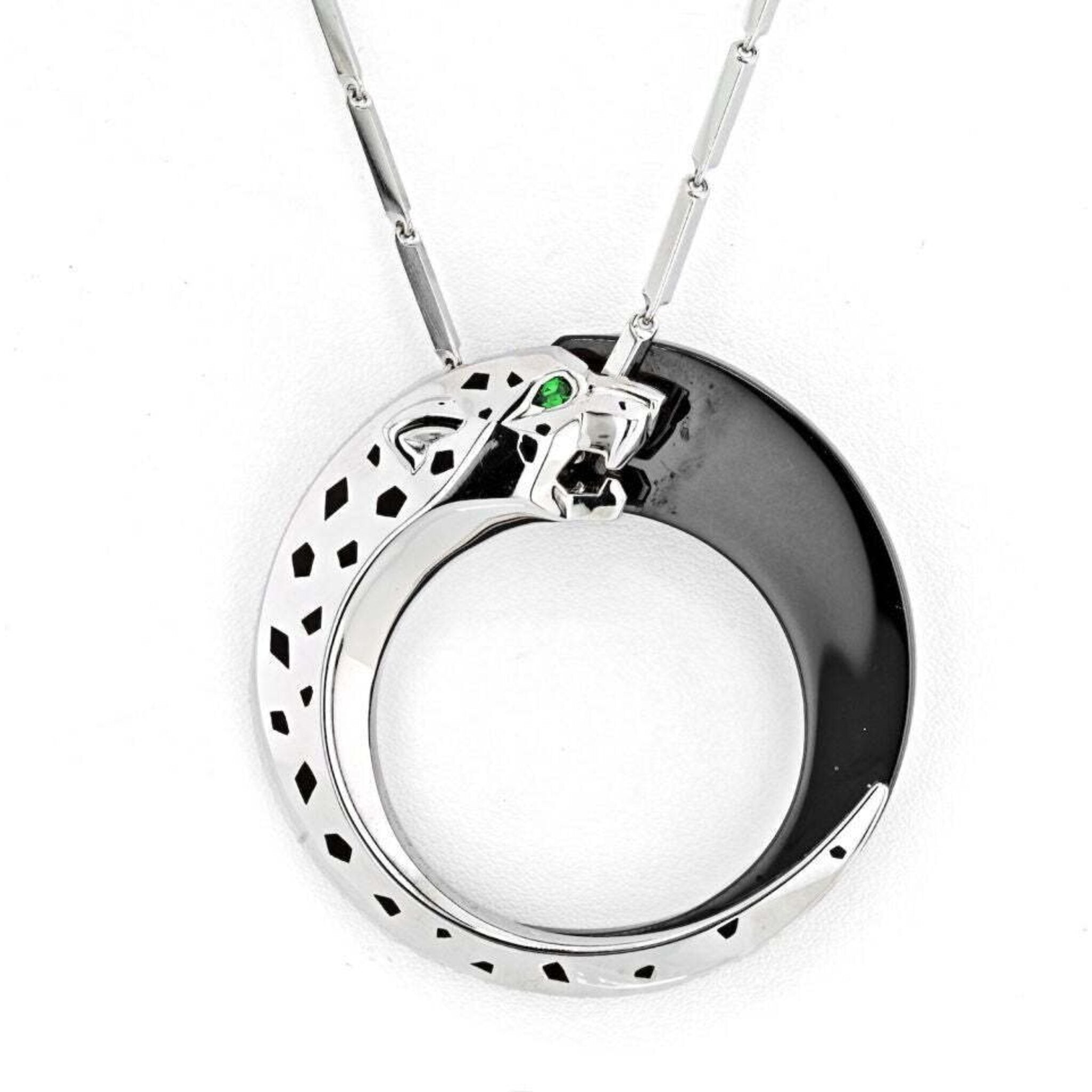 Cartier hotsell pendant panther