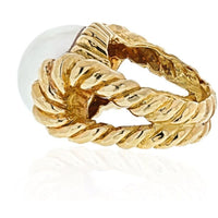 David Webb - 18K Yellow Gold Mabe Pearl Ring