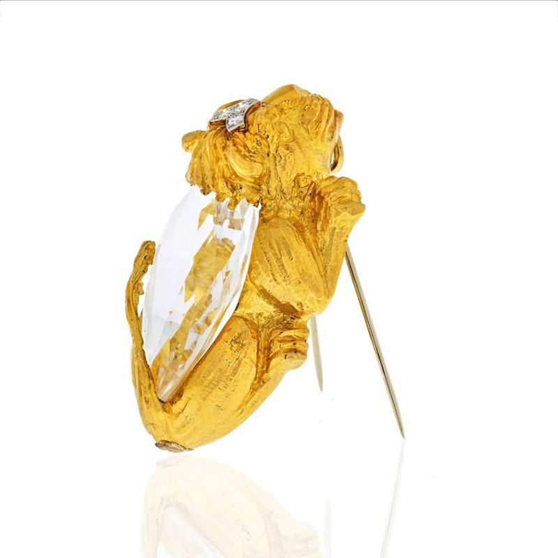 David Webb - 18K Yellow Gold Rock Crystal Lion Brooch Pendant