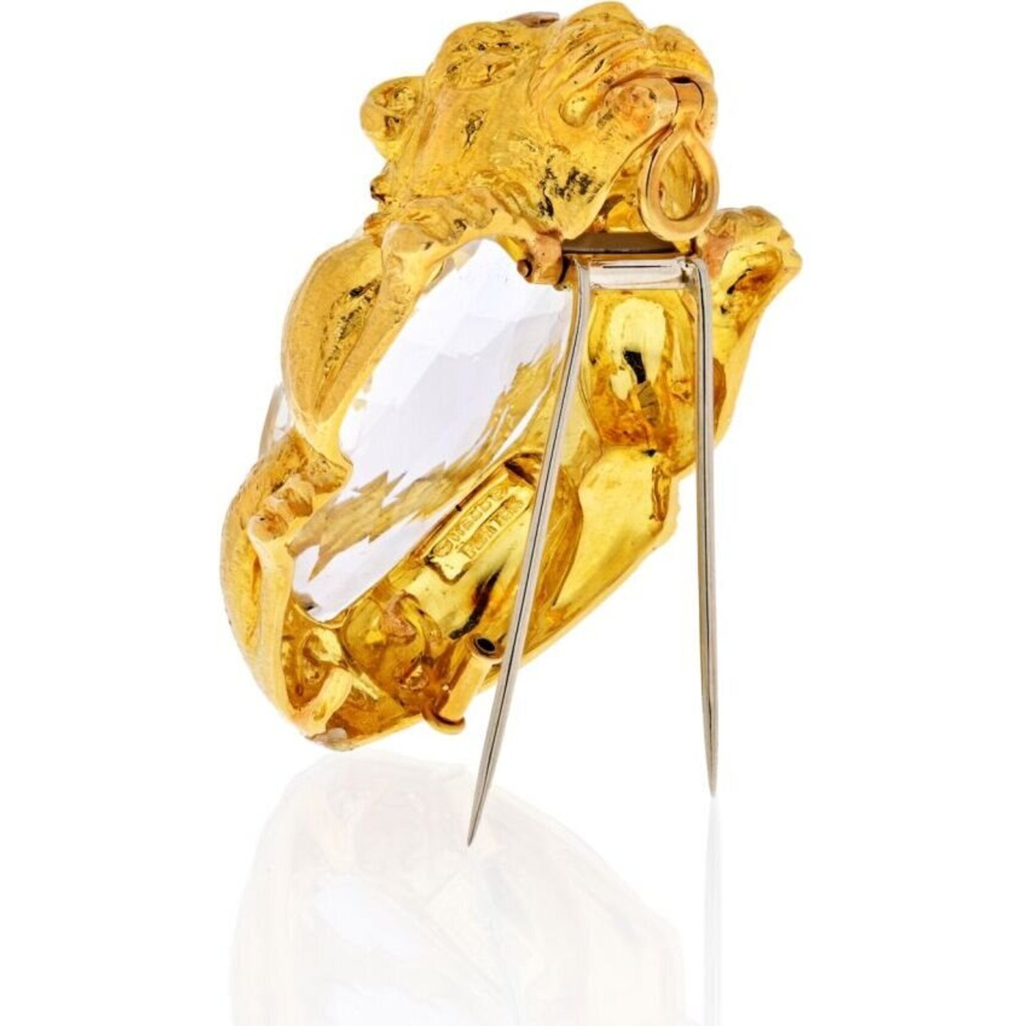 David Webb - 18K Yellow Gold Rock Crystal Lion Brooch Pendant