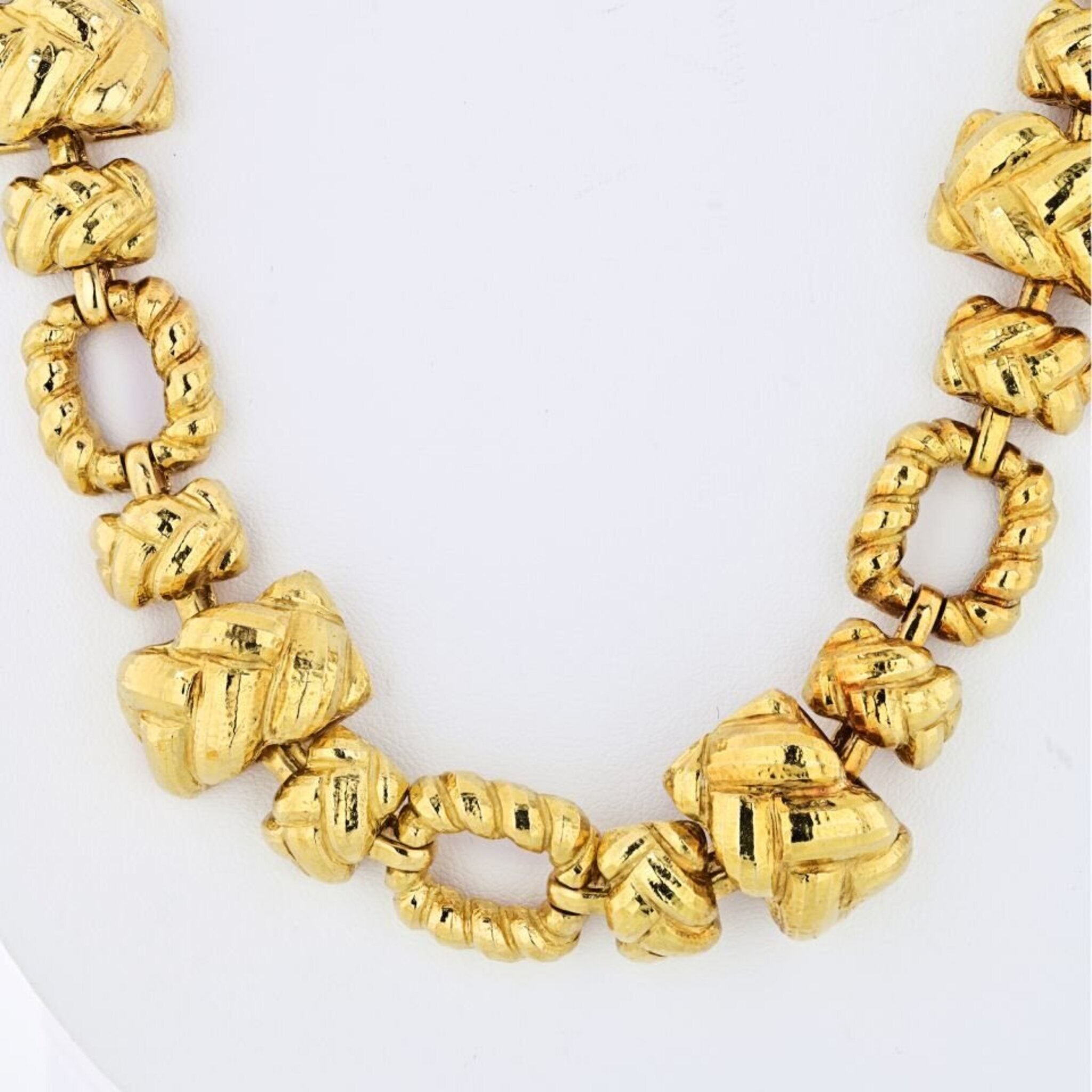 David Webb - 1970's 18K Yellow Gold 28 inches Articulated Link Necklace