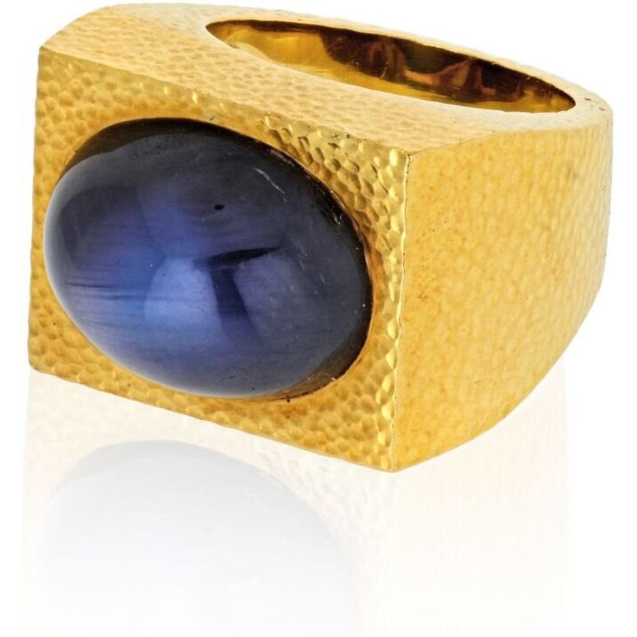 David Webb - Hammered F 18K Yellow Gold Star Sapphire Ring