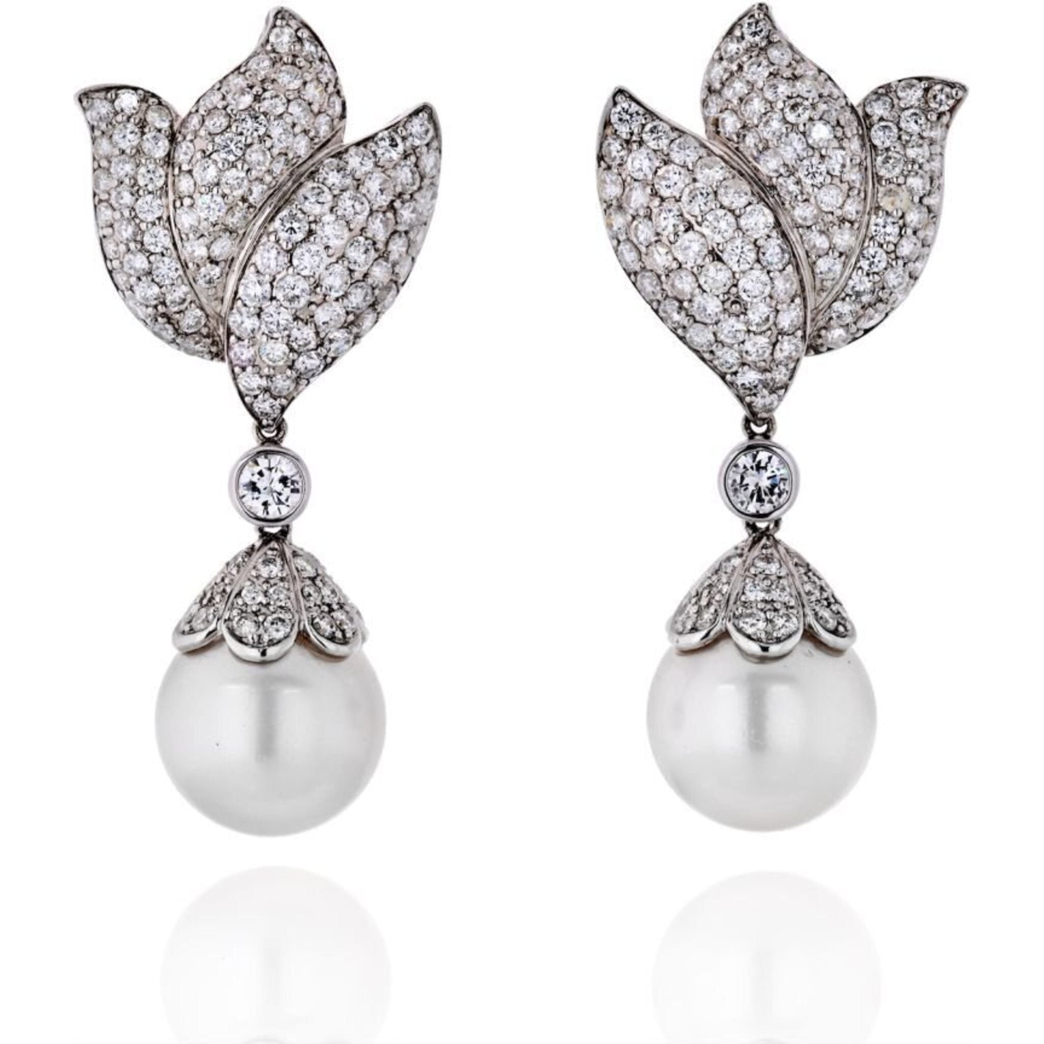 Freshwater Pearl & Diamond Stud Earrings in 14k White Gold