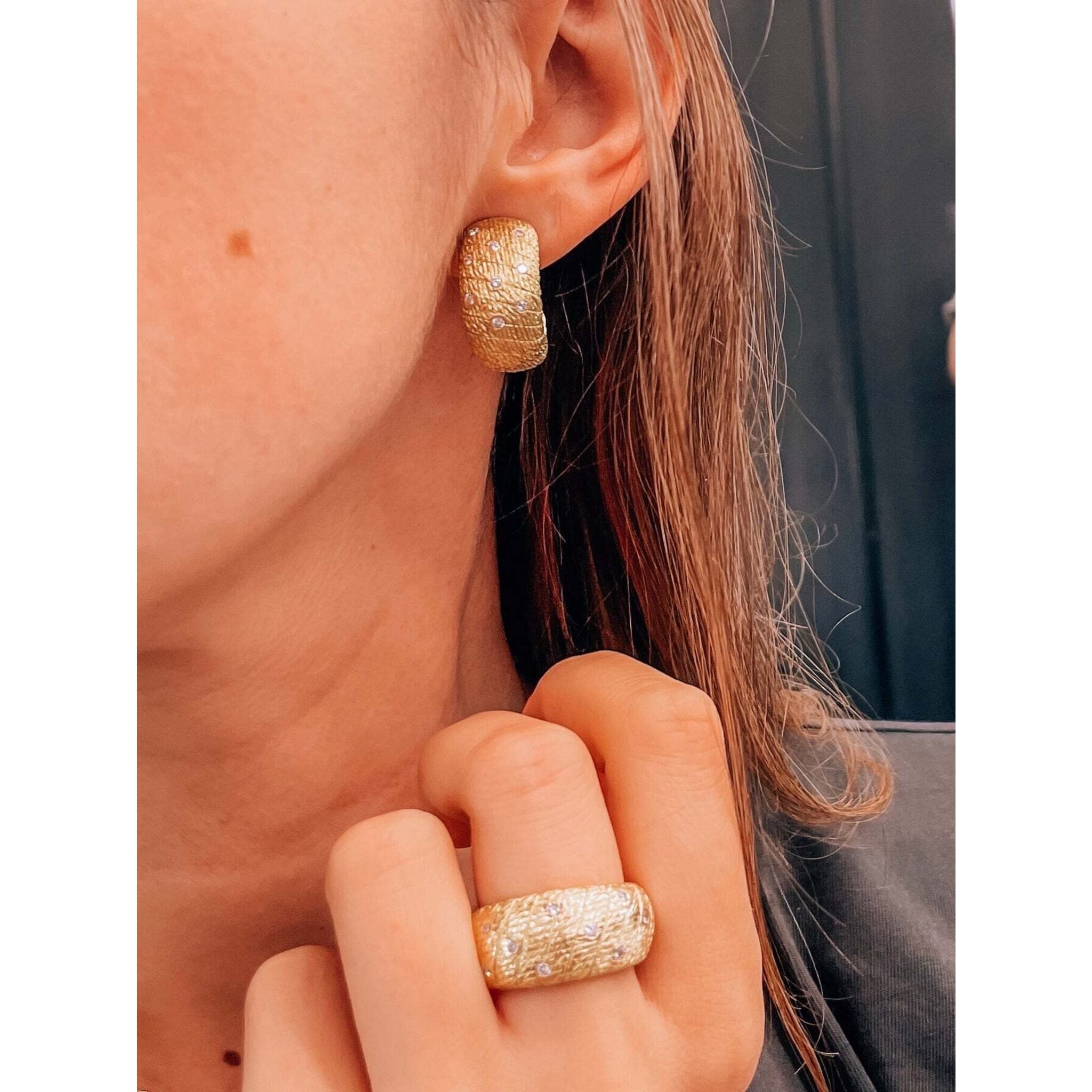 Van Cleef & Arpels - 18K Yellow Gold 1970's Diamond Earrings And A