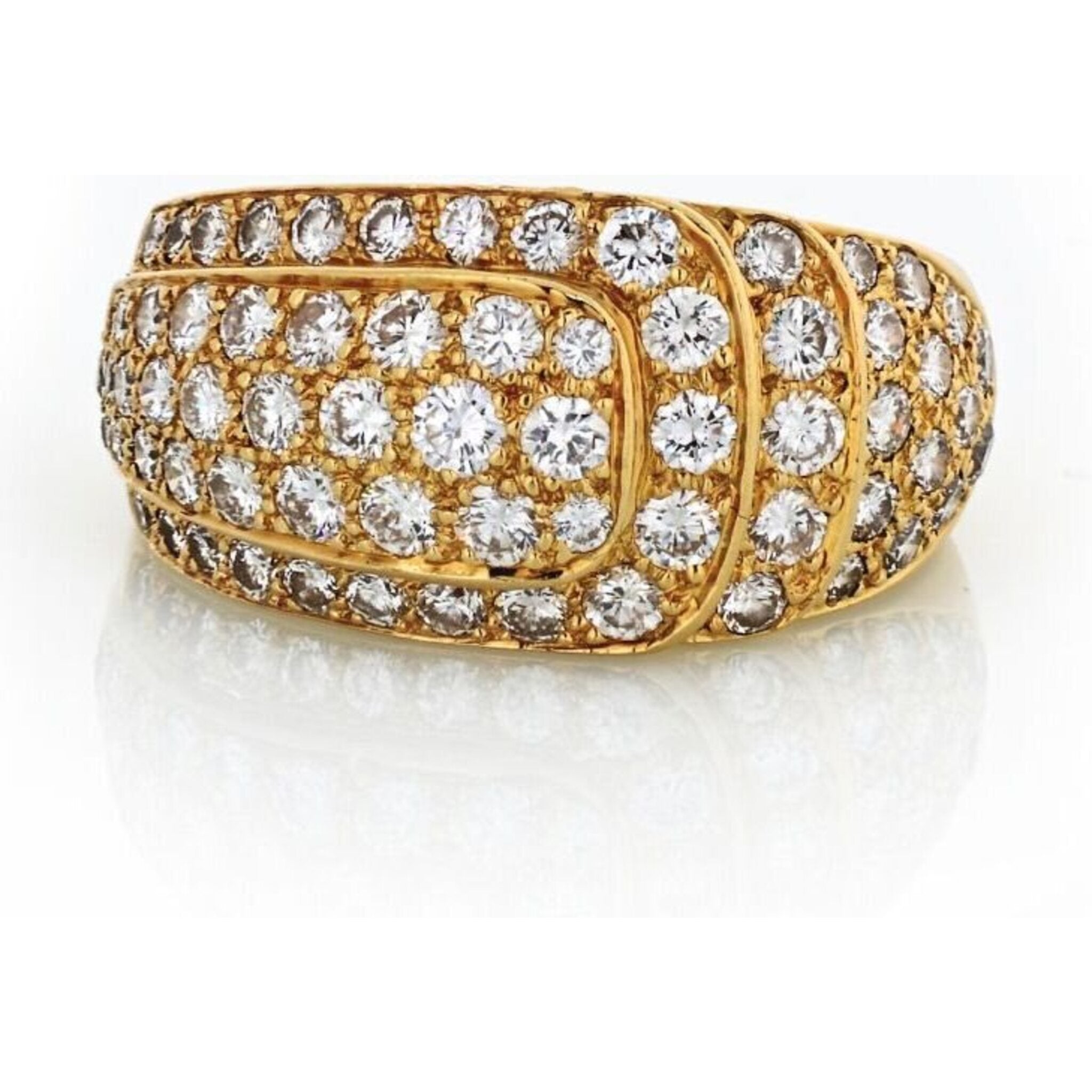 Van Cleef & Arpels Diamond Ring in Gold