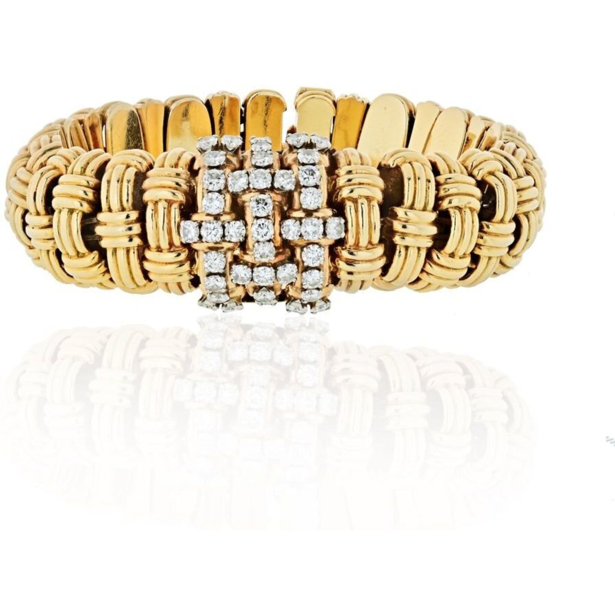 https://robinsonsjewelers.com/cdn/shop/products/verdura-1950s-14k-yellow-gold-link-450-carat-diamond-watch-and-bracelet-bracelets-verdura-rr6371-1_95a07726-6a5e-4527-9ed4-6fc0b183c0ad.jpg?v=1690981515&width=2400